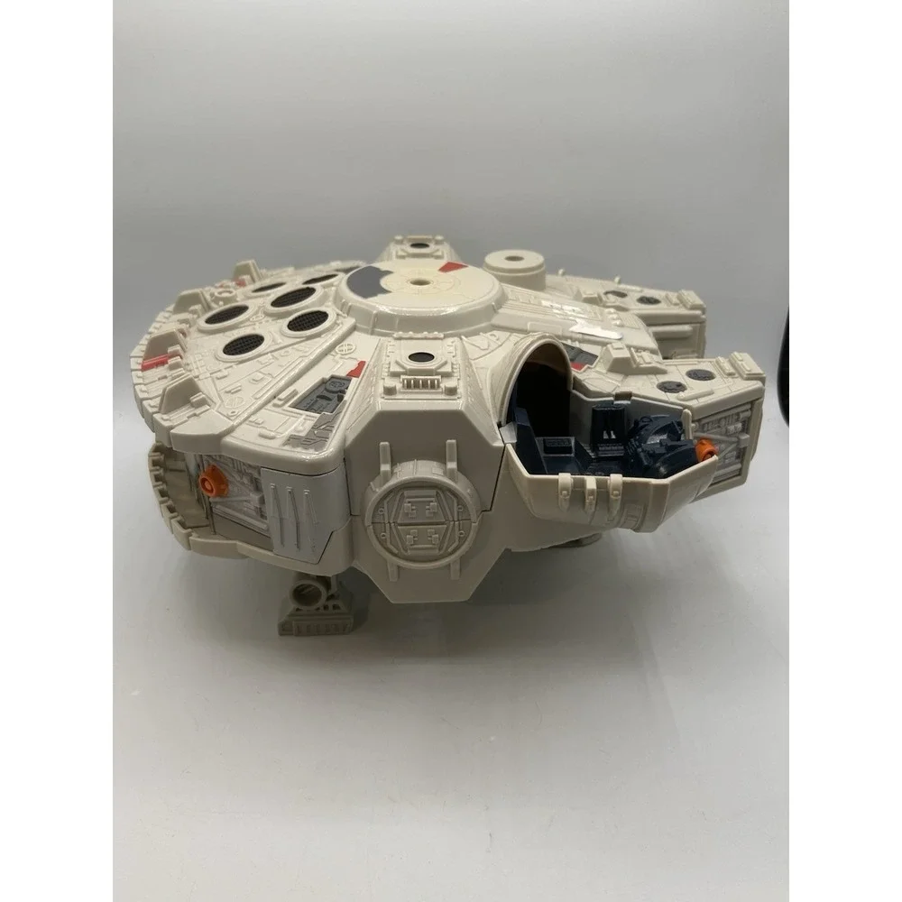 2011 Hasbro Star Wars Galactic Heroes Millennium Falcon Spaceship‎ Incomplete